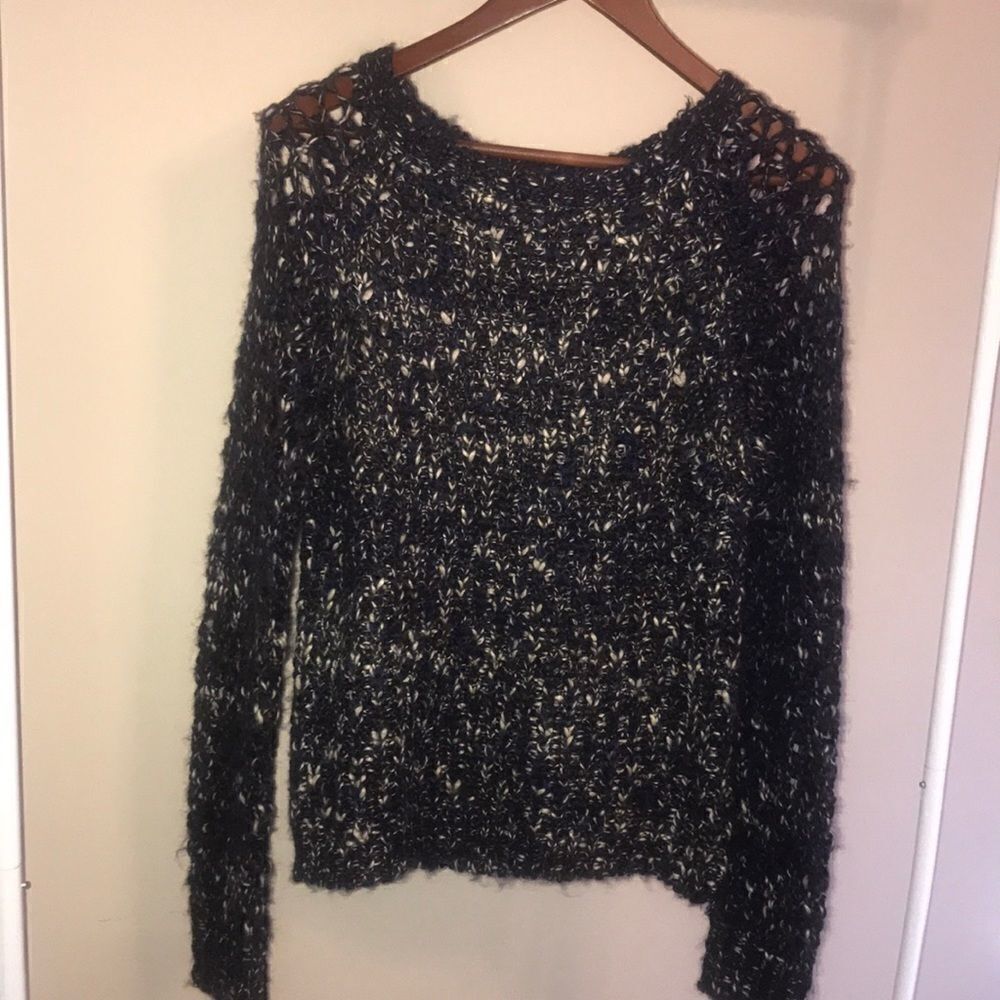 Super Cute SI-IAE Large Weave Sweater - Size XS